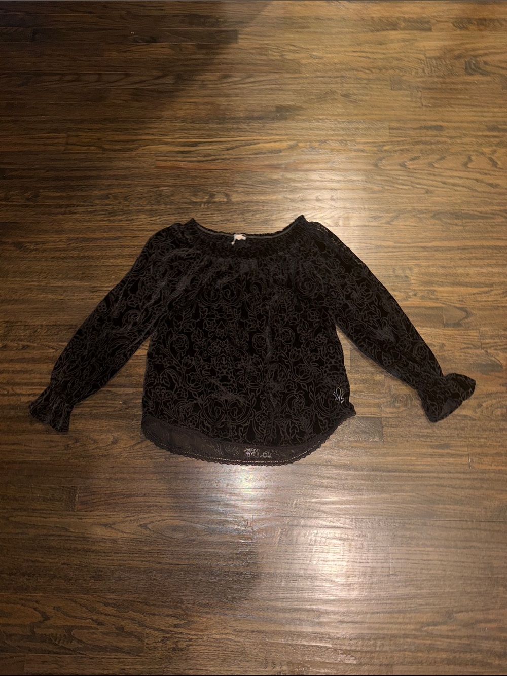 Knox Rose Black Velvet Burnout Long Sleeve Blouse